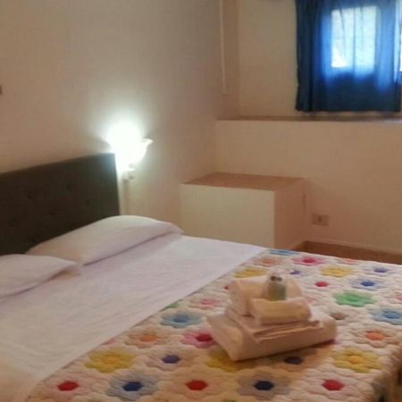 Apartament Garden Basement - Seminterrato Max 4 Ospiti - Fiumicino Vicino Aeroporto E Fiera Zewnętrze zdjęcie