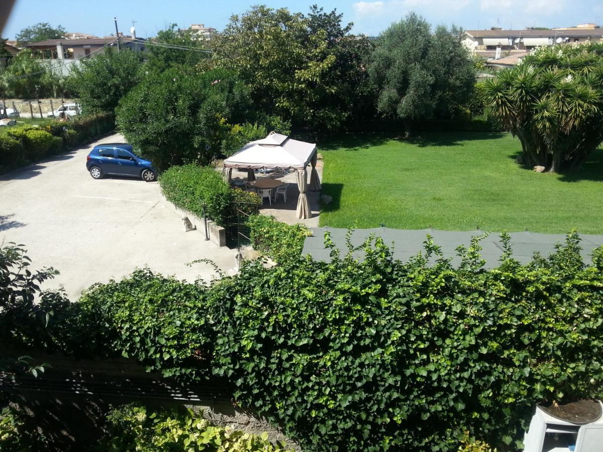 Apartament Garden Basement - Seminterrato Max 4 Ospiti - Fiumicino Vicino Aeroporto E Fiera Zewnętrze zdjęcie
