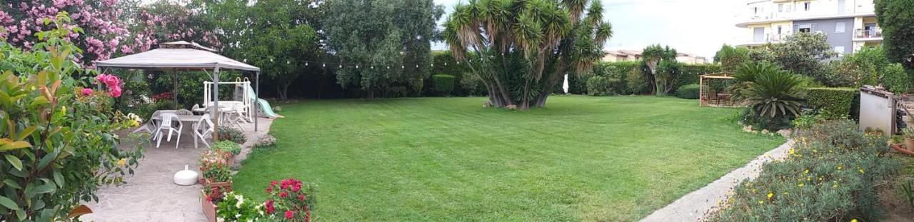 Apartament Garden Basement - Seminterrato Max 4 Ospiti - Fiumicino Vicino Aeroporto E Fiera Zewnętrze zdjęcie
