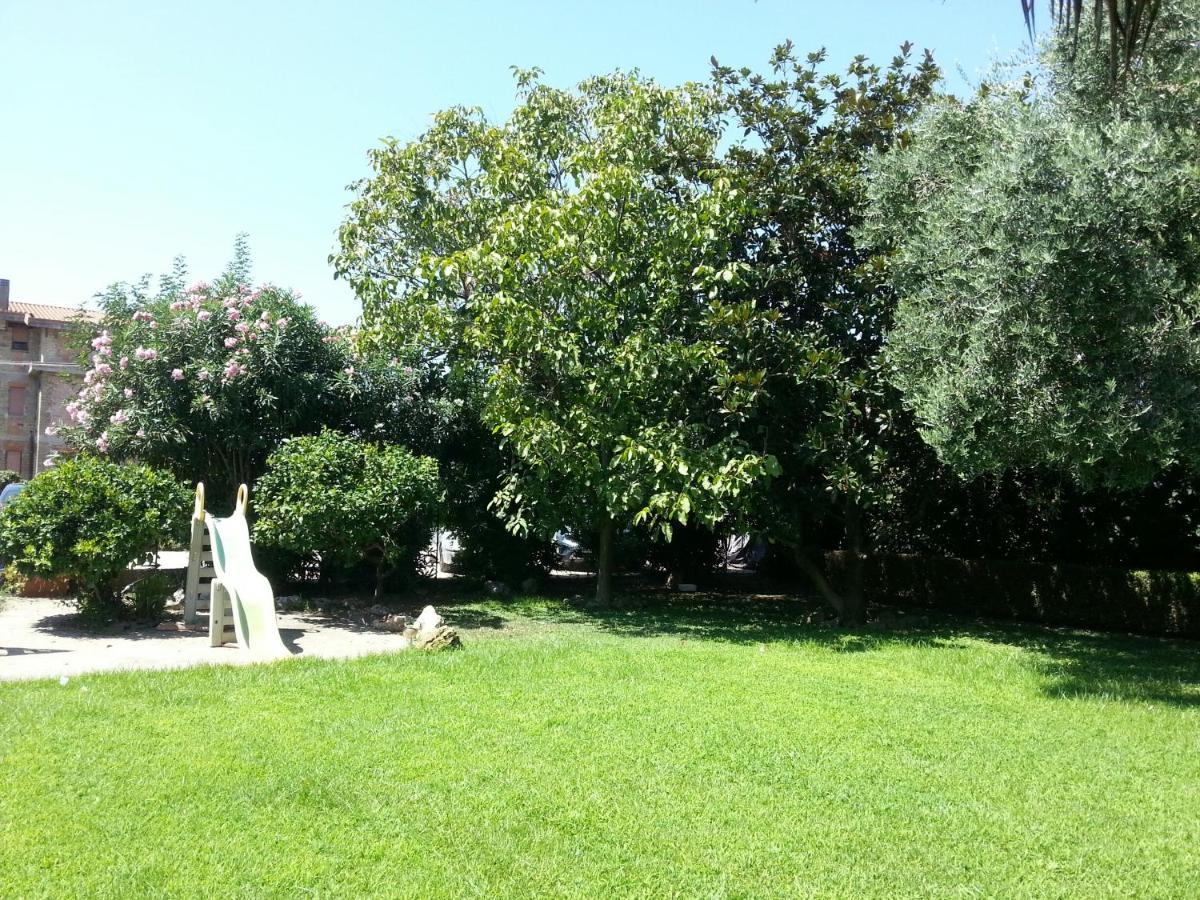 Apartament Garden Basement - Seminterrato Max 4 Ospiti - Fiumicino Vicino Aeroporto E Fiera Zewnętrze zdjęcie