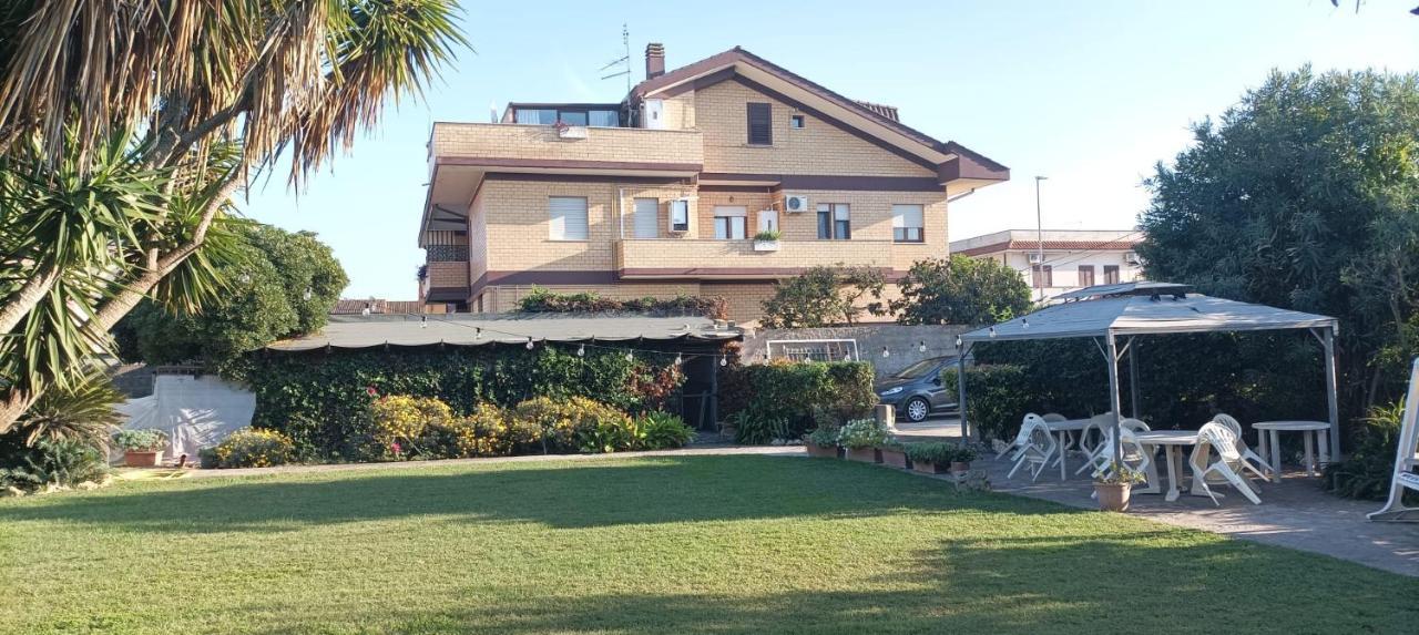 Apartament Garden Basement - Seminterrato Max 4 Ospiti - Fiumicino Vicino Aeroporto E Fiera Zewnętrze zdjęcie